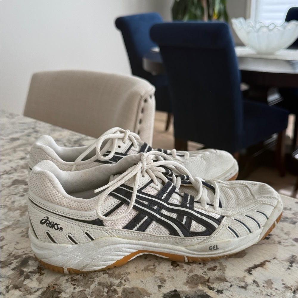 Asics White and Black Gel Running Shoes